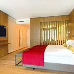 Des Bains De מלון 4*