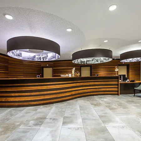Des Bains De מלון 4*