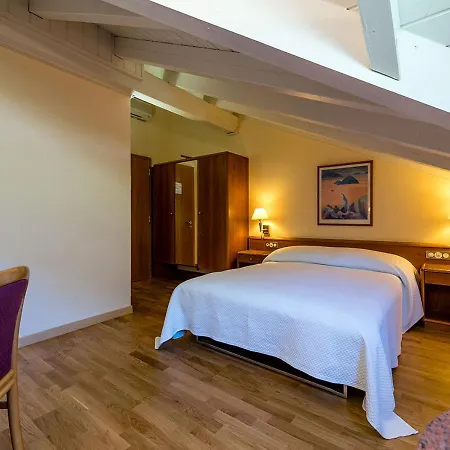 Des Bains De Saillon